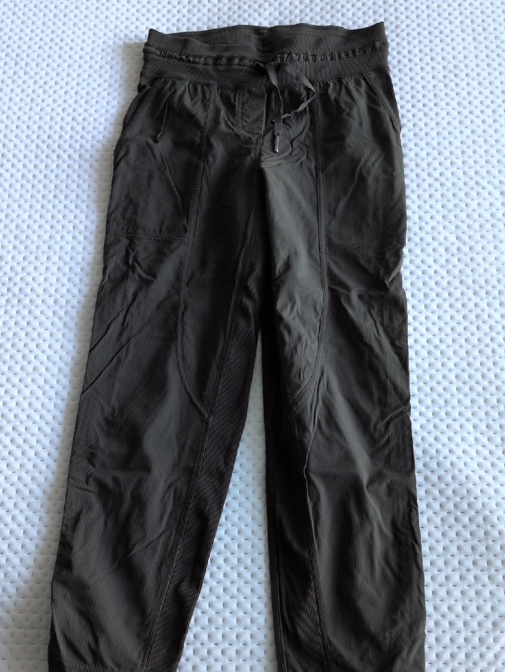 Dance Studio Mid-Rise Cropped Pant